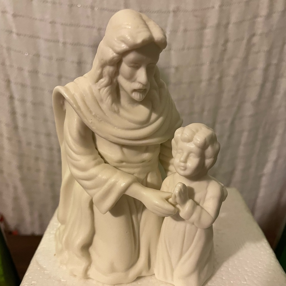 1998 “LOOMCO“HERMITAGE POTTERY..JADE/PORCELAIN..JESUS W/BOY..RELIGION FIGURES